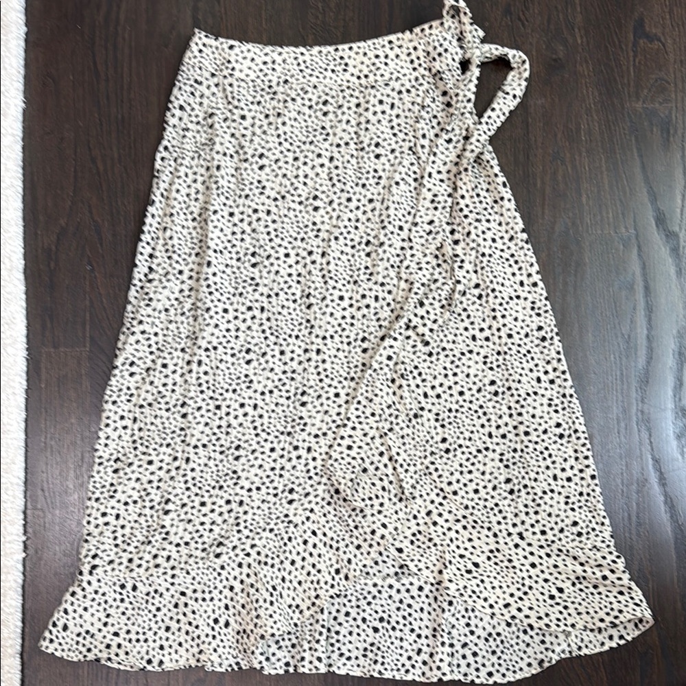 THML Cream and Black Wrap Skirt